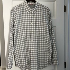 EUC Banana Republic plaid shirt. Men’s Large